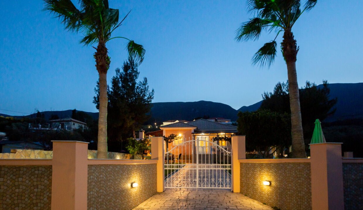 Γιώτα Κούκεσι (75)